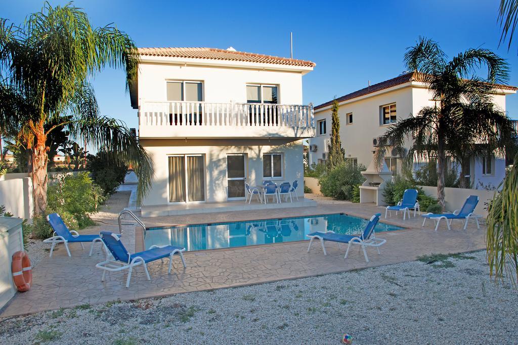 Hara Nissi Beach Villas أيا نابا المظهر الخارجي الصورة